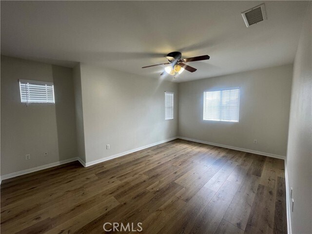 Building Photo - 37280 Parkway