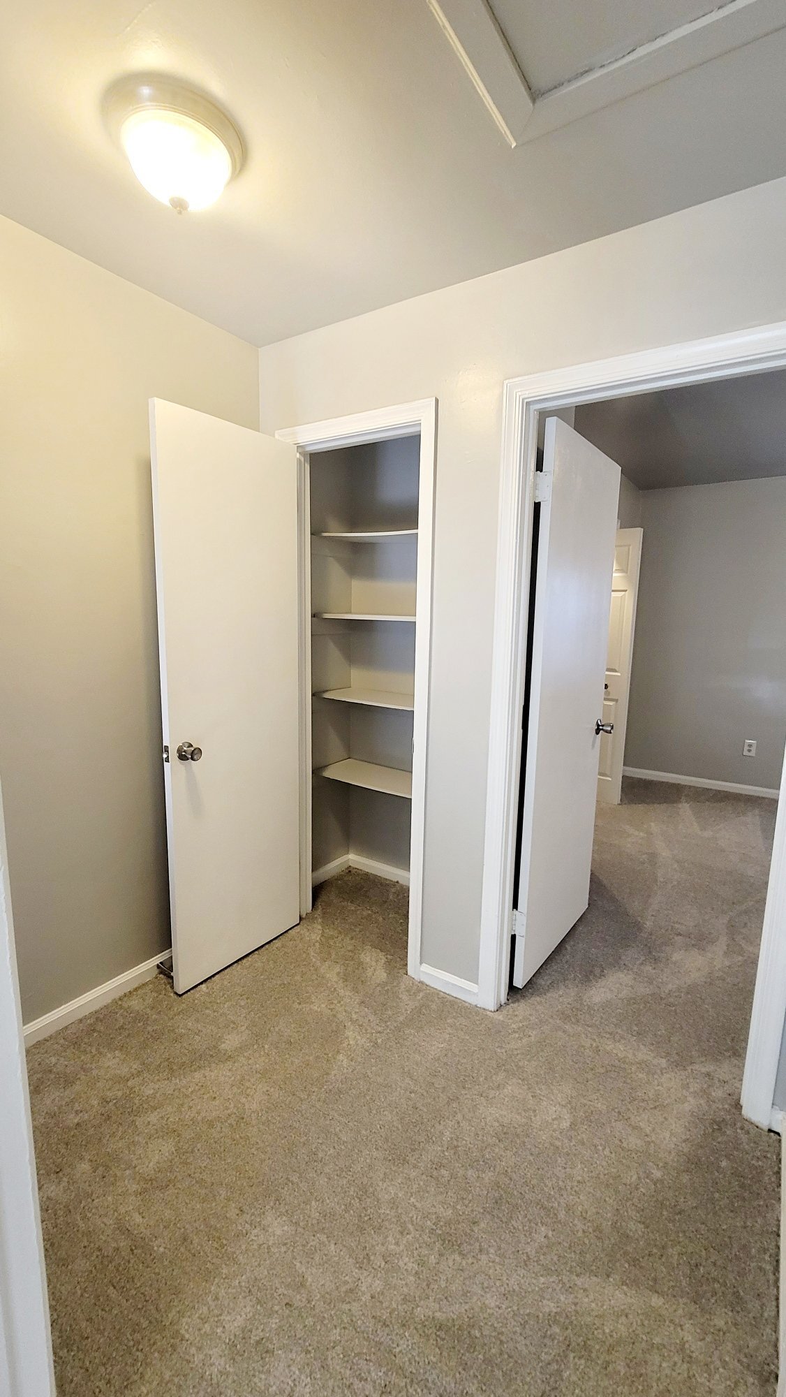 Building Photo - 2742 Goolsby Ave