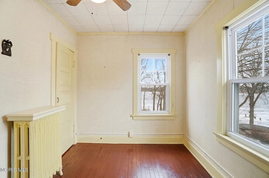 Building Photo - 3605 River Rd