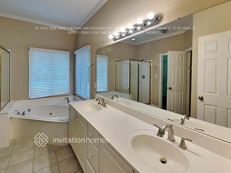 Building Photo - 401 Loblolly Dr