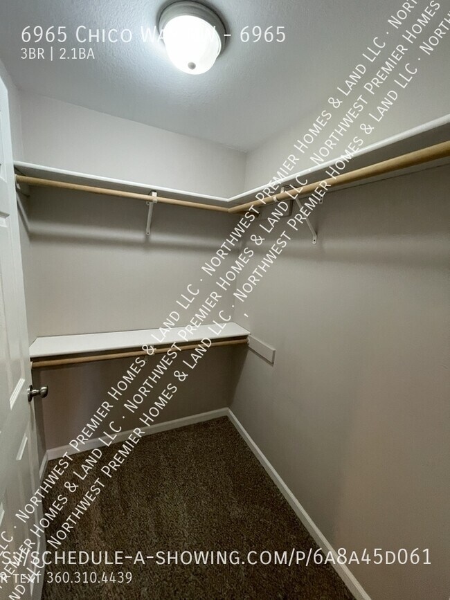 Building Photo - 6965 Chico Way NW