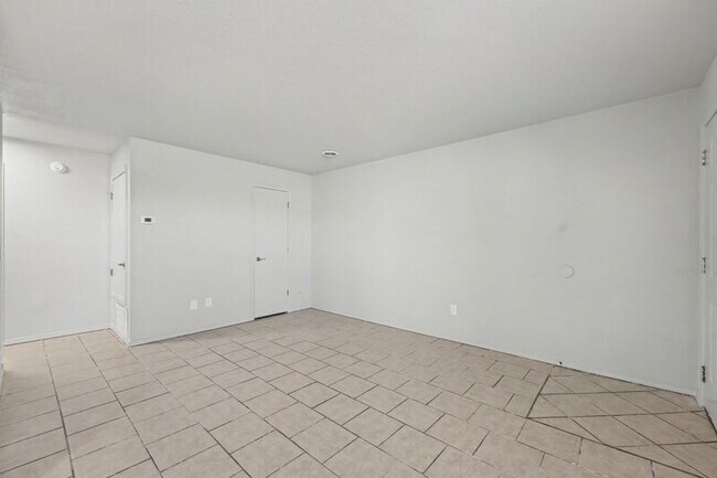 Building Photo - 1241-1247-1247 W Sunset Dr