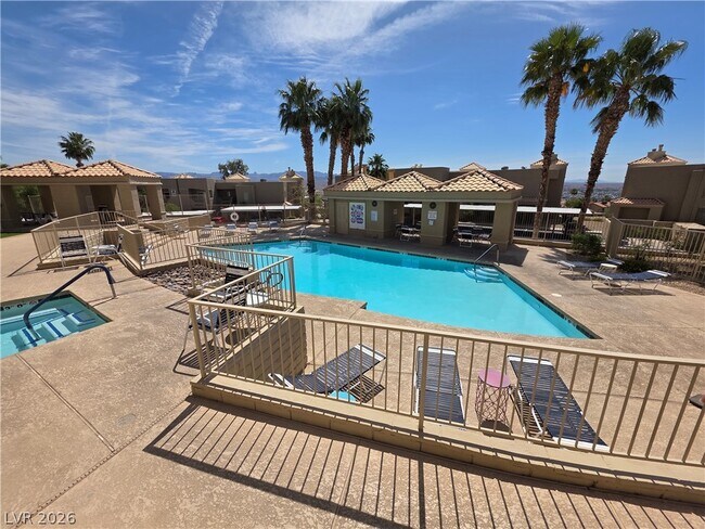 Building Photo - 2200 Highpointe Dr