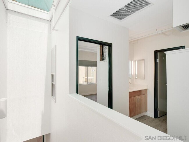 Building Photo - ***GENERAL RENTAL APPLICATIONS***