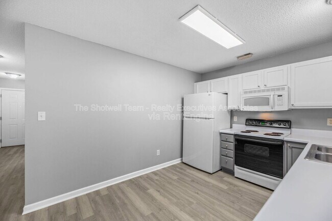 Building Photo - 4757 Royal Prince Way
