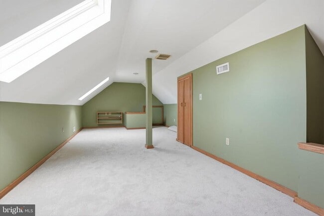 Building Photo - 244 Mathers Rd