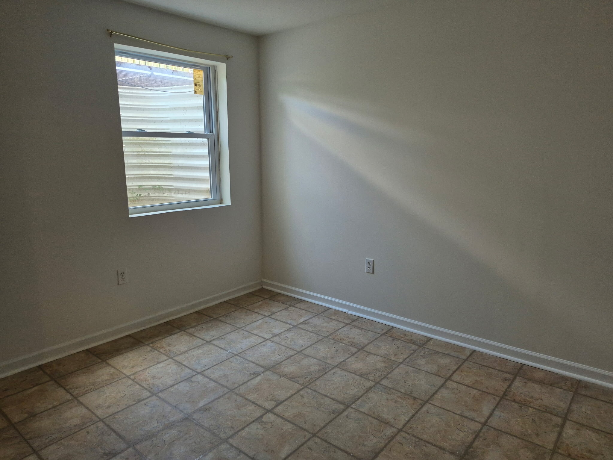 Building Photo - 4 Fieldstone Ct