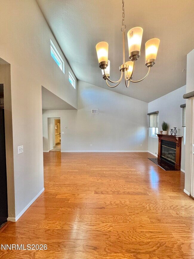 Building Photo - 2604 Sunny Slope Dr