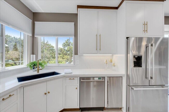 Building Photo - Luxury Lakefront Retreat with Pool, Hot Tub & Private Dock on Lake Tulloch - Recently Remodeled!