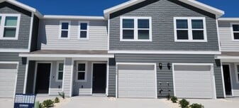 Building Photo - 8226 SW 67th Ave