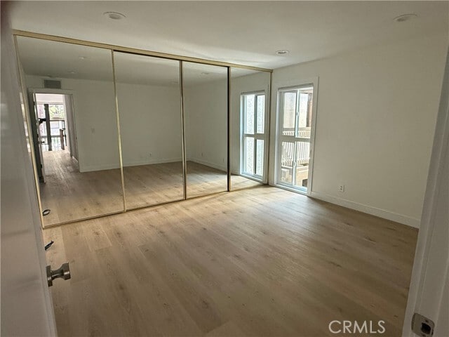 Building Photo - 7212 Marina Pacifica Dr N