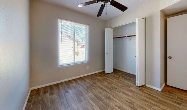 Building Photo - 1055 N Recker Rd
