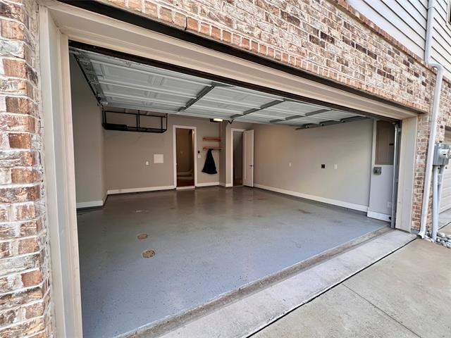 Building Photo - 714 N Plano Rd