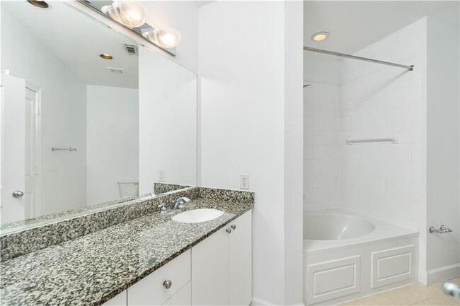 Building Photo - 2626 Peachtree Rd NW