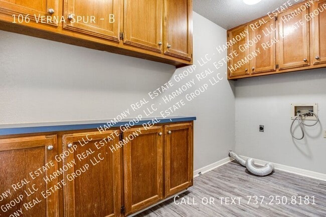Building Photo - 106 Verna Spur