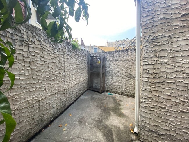 Building Photo - 1338 Passyunk Ave