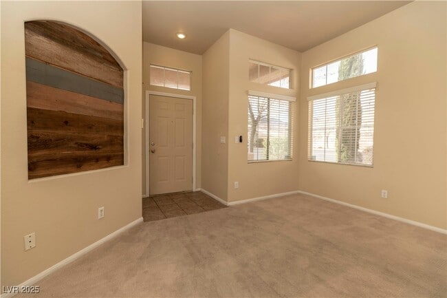 Building Photo - 304 Silver Castle St