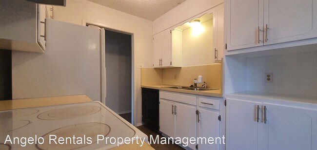 Building Photo - 4 br, 2 bath House - 2922 N. Oakes