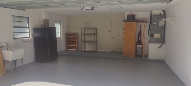 Building Photo - 103 Fox Ridge Rd