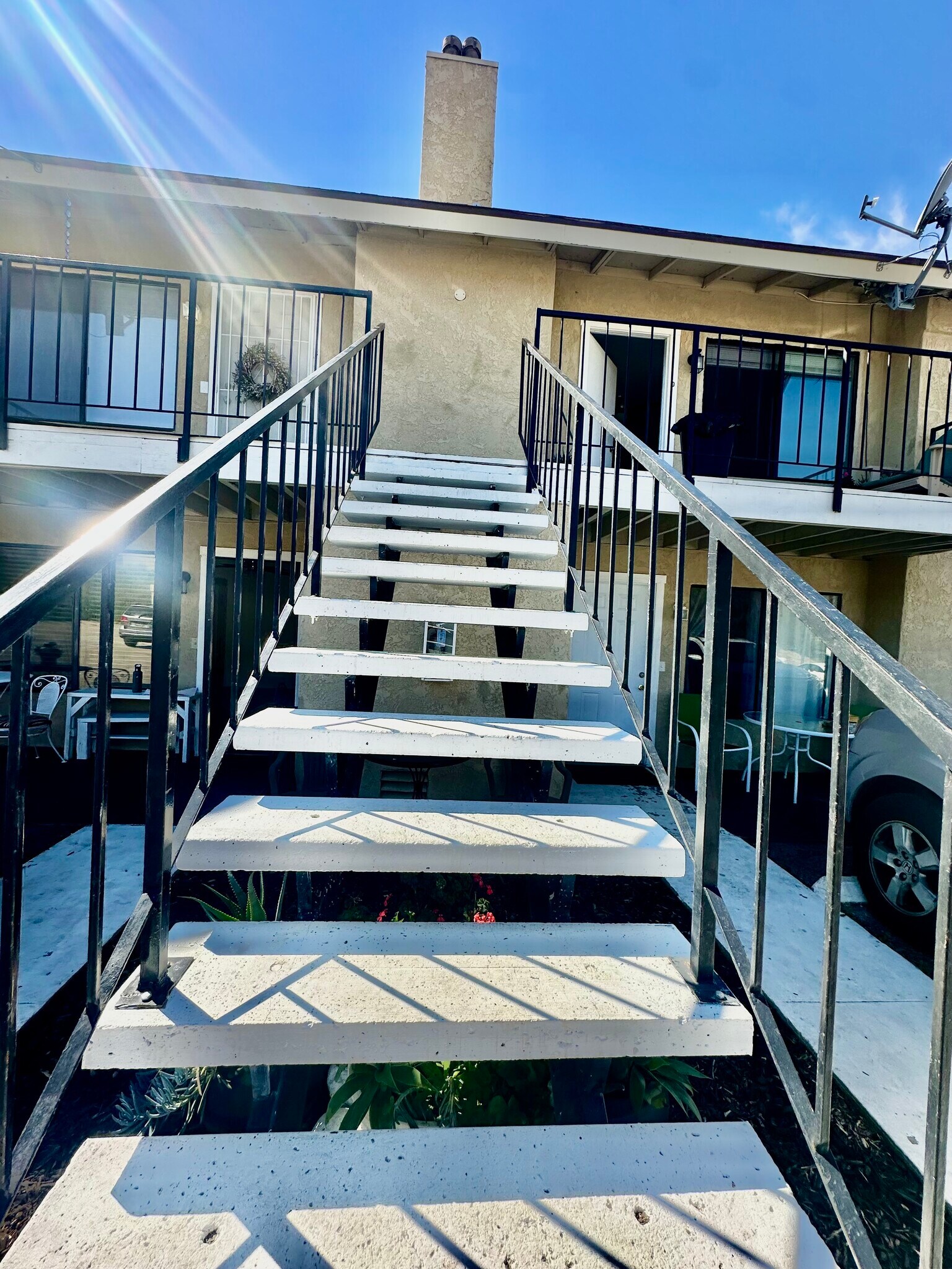 Building Photo - 6005 Hill Dale Ct