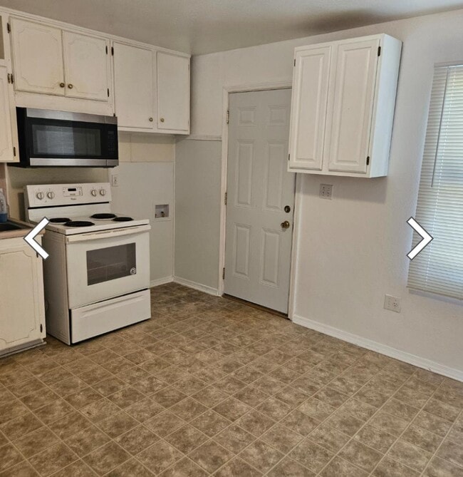 Building Photo - 2324 NW 30th St