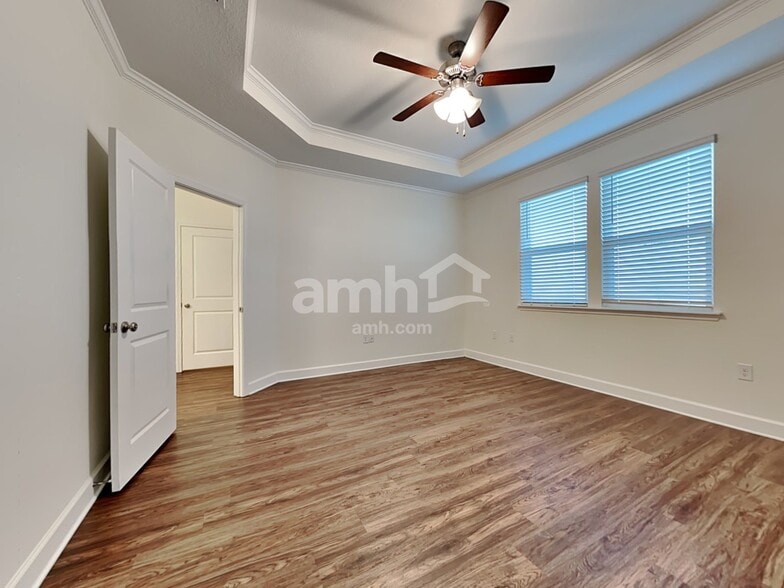 Building Photo - 1247 Tan Tara Trl