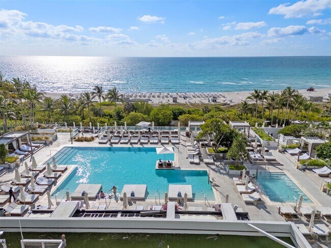 Building Photo - 2301 Collins Ave