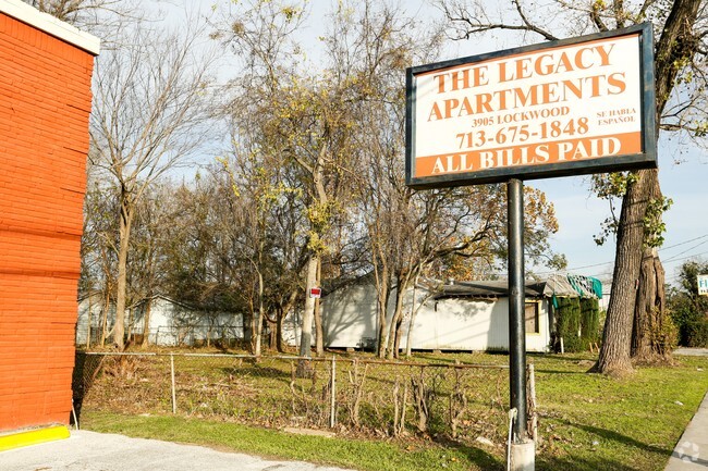 Building Photo - The Legacy Apartments