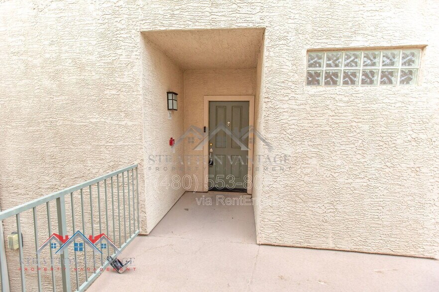 Building Photo - 16013 S Desert Foothills Pkwy