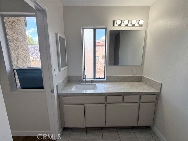 Building Photo - 14700 Berendo Ave