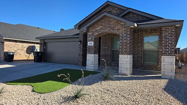 Building Photo - 512 Savannah St