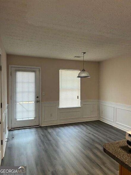 Building Photo - 2918 Vining Ridge Terrace