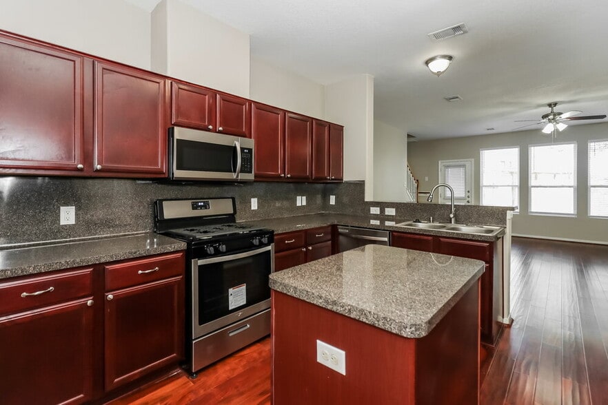 Building Photo - 3123 Creek Arbor Cir