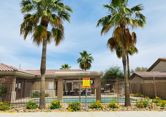 Building Photo - 8074 W Beck Ln