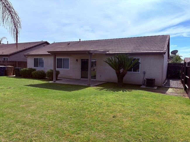 Building Photo - 12810 Marradi Ave