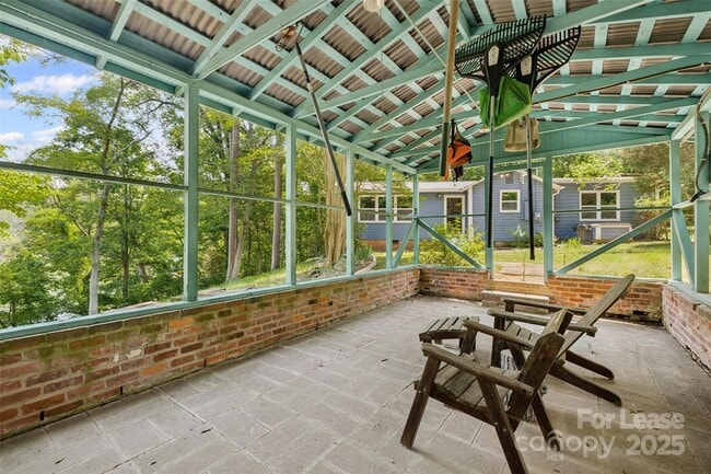 Building Photo - 4116 Tuffy Ln