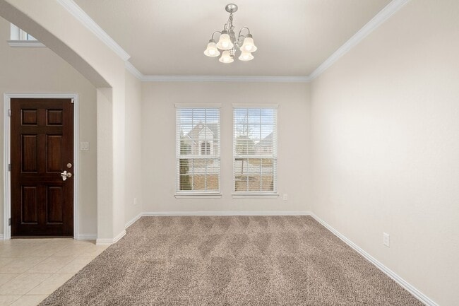 Building Photo - 135 San Bernard Dr