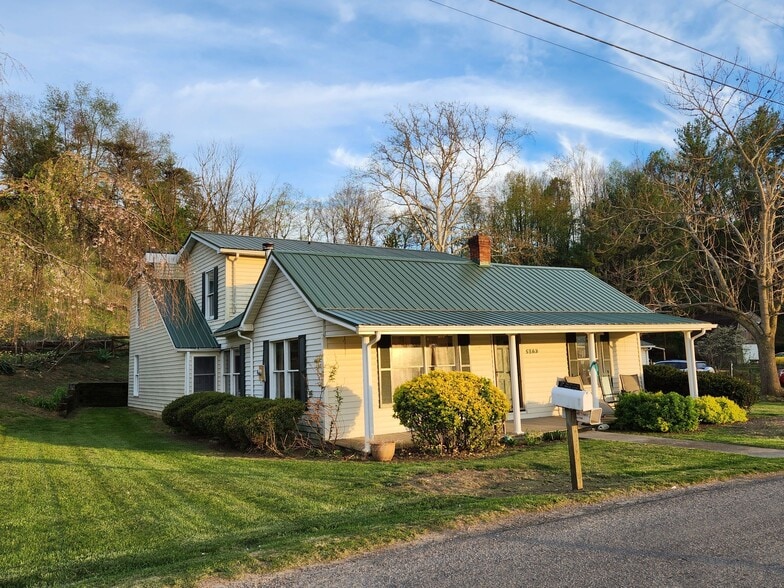 Primary Photo - 5163 Whitethorne Rd