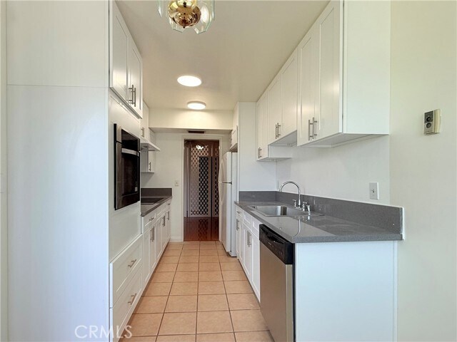 Building Photo - 1301 S Atlantic Blvd