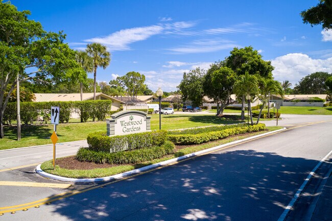 Building Photo - 5532 Golden Eagle Cir