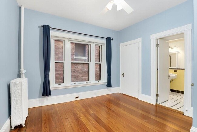 Building Photo - 119 Park St