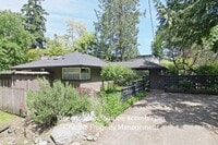 Building Photo - 1150 Evergreen Point Rd