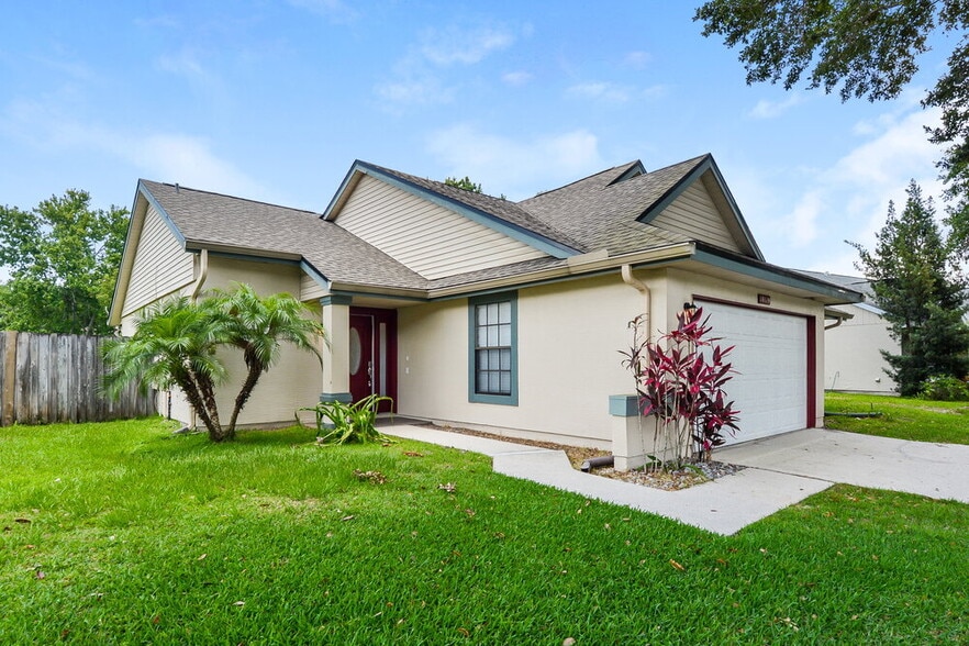 Building Photo - 10119 Pink Carnation Ct