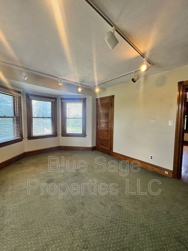 Building Photo - 225 Burmont Rd