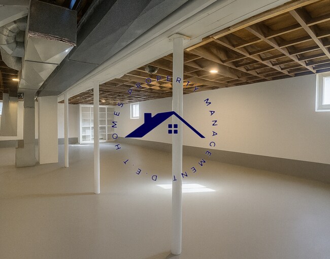 Building Photo - 14938 Tracey St