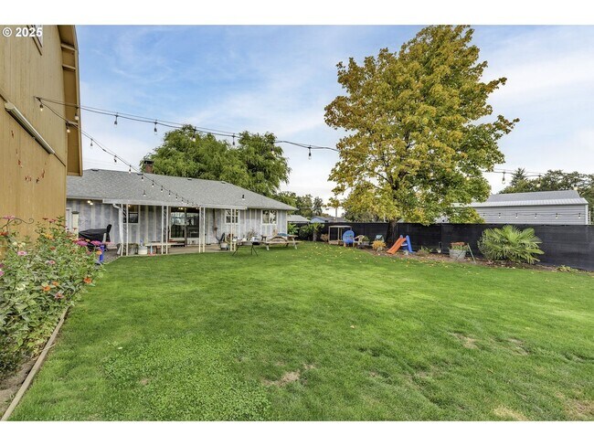 Building Photo - Verboort Country Retreat Front/Back Yards, Barn/shop with upper level, and Extra Storage!