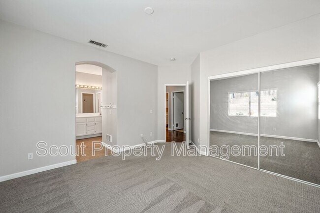 Building Photo - 43120 Avola Ct