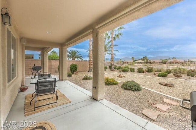 Building Photo - 8213 Bay Dunes St