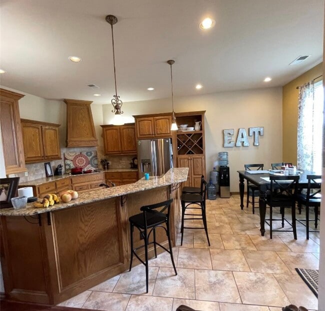 Building Photo - 18411 Wild Horse Trl