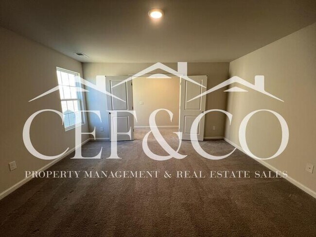 Building Photo - Spacious 5-Bedroom Home with Loft, 2-Car Garage & Neighborhood Amenities